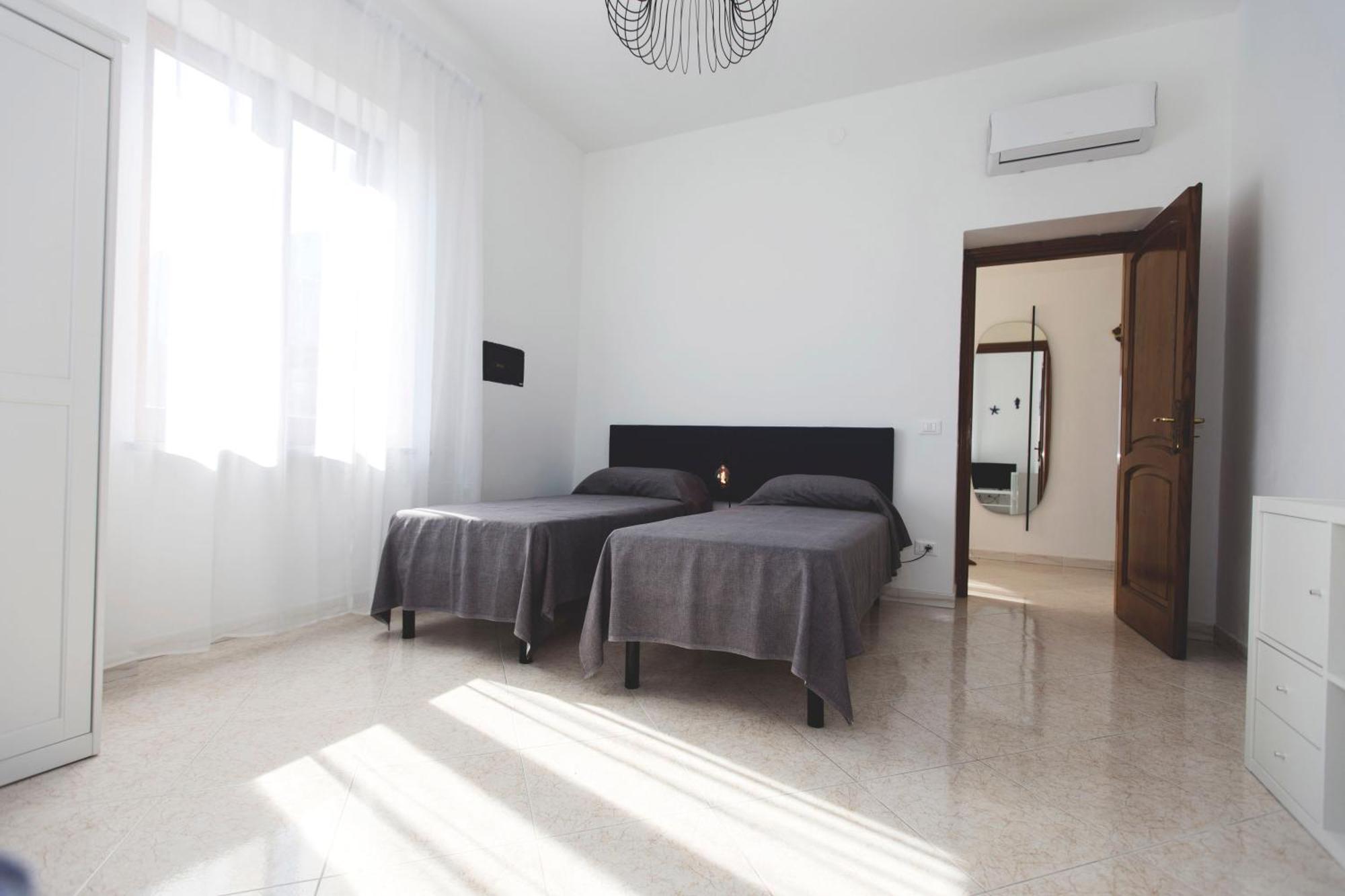 Brecchembe - Holiday Home In The Center Of Lacco Ameno Lacco Ameno  Luaran gambar